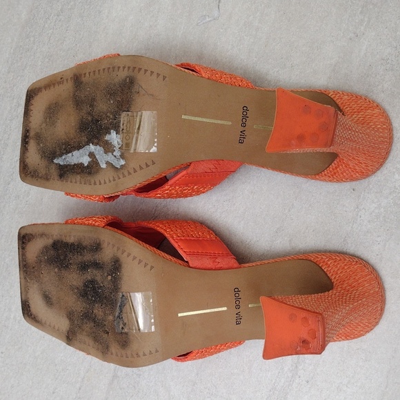 Dolce Vita women's size 7 and 1/2 orange sandals - Picture 3 of 5